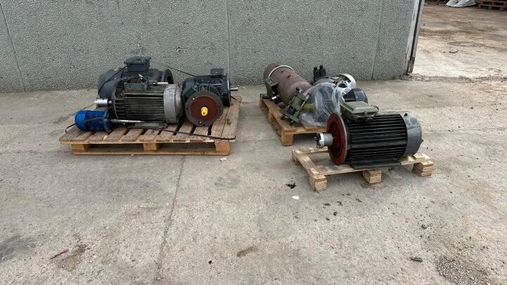 - LOT OF THREE-PHASE ELECTRIC MOTORS